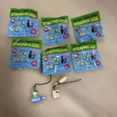 ラウンドワン　Hello Kitty ストラップ 8個セット