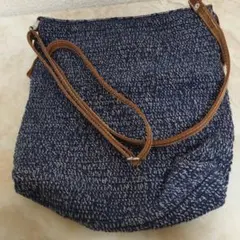 バリ島雑貨　ネイビー編み物ショルダーバッグ