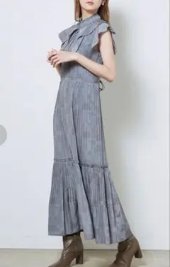 【美品】SNIDEL バリモアカラープリントワンピース