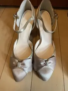 AIMER エメ　結婚式　お呼ばれ　パンプス　ベージュ　Mサイズ