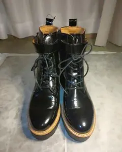 H&M エナメル厚底ブーツ ブラック 23.5cm 試履きのみ♡新品