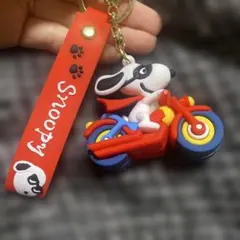 スヌーピー バイク　キーホルダー　ストラップ　チャーム　SNOOPY 可愛い