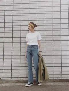 ungrid ／ センタープレス9分丈フレアデニム