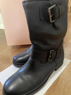 Item thumbnail for item 2b16da0c-9c95-435f-a946-b6379ba08d3a