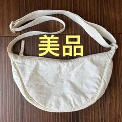 kirin様　ユニクロ ラウンドミニショルダーバッグ 01 オフホワイト 美品