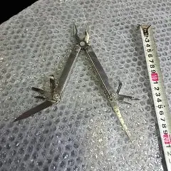 멀티 툴 플라이어