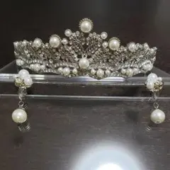 ティアラ/イヤリング