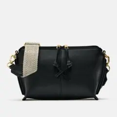 黒バック ショルダーバッグ