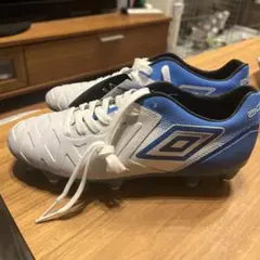 週末セール新品　umbro アンブロ　24.5 定価23000