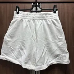 calvin Klein Jeans ホワイトショートパンツ