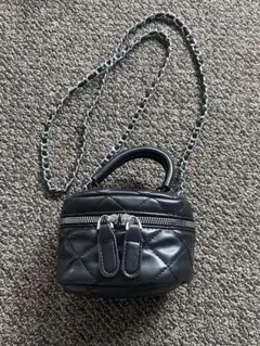 新品未使用★ブラックキルティングショルダーバッグ