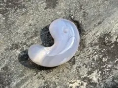 希少 青アクアマリン勾玉 原石からのキズ凹み有り - メルカリ