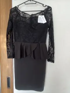 黒 レースペプラムタイトドレス　新品未使用品