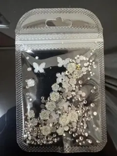 ネイルパーツセット バラ 蝶 デコパーツ レジン アクセサリー素材 未使用