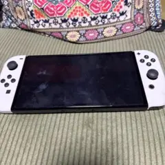Nintendo Switch 有機ELモデル ホワイト/ブラック