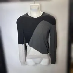 Armani Exchange Vネックニットセーター XS グレー系　nu30のサムネイル