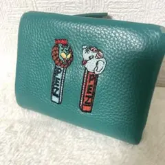 PEZ(ペッツ)× ear コラボ 本革 コンパクト 刺しゅう折り財布のサムネイル