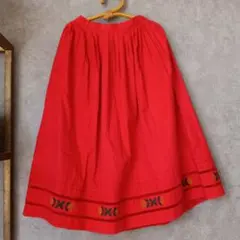 Vintage レッド 刺繍入り フレアスカート チューリップのサムネイル