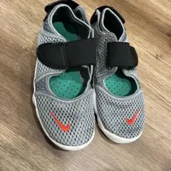 Nike キッズシューズ グレー　エアリフト　21センチ