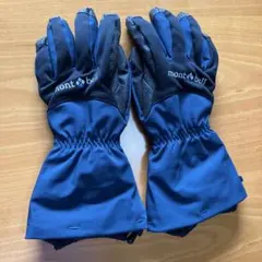 Item thumbnail for item c76cef48-70f6-45c9-a9c5-8148c20dd1a6