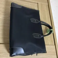 黒い合成皮革ビジネスバッグ
