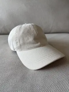 ZARA 白のキャップのサムネイル