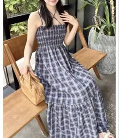 【タグ付き新品】ホルターネックチェック柄シャーリングワンピース