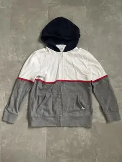 ジップアップフード付きパーカー　150cm ジャンパー　上着　　GAP
