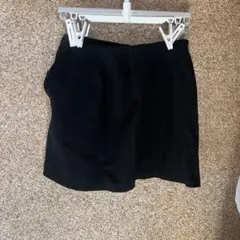 GU 黒 タイトスカート スリット入り