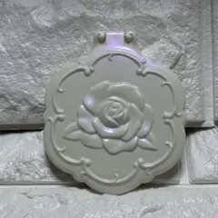 ANNA SUI ビューティーミラーローズ ホワイトのサムネイル