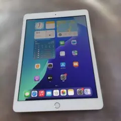 iPad　第7世代 MW752J/A 左上割れあり　管理ナンバー6995 iPad 第7世代 MW752J/A 左上割れあり 管理ナンバー6995 - メルカリ