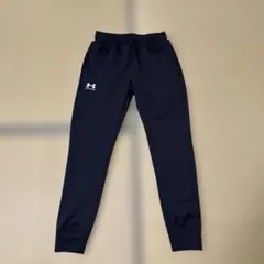 Under Armour スリムフィット ジャージパンツ 黒