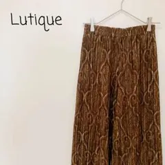 セール♪【美品】Lutique イージー パンツ 総柄 プリーツ ワイド