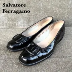 【美品】Ferragamo フェラガモ　パンプス　ガンチーニ エナメル　黒　23のサムネイル
