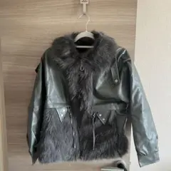 ファー付きグレーレザージャケット