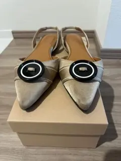 OHGA オーガ　ボタンパンプス