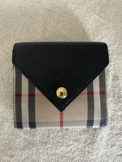 2607* バーバリー ノバチェック 二つ折り財布 金ボタン 財布 ベージュ