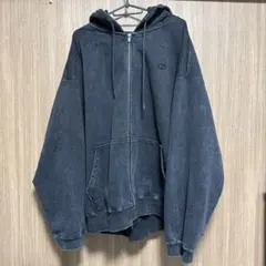 ヘビーウェイト　ロゴ刺繍フルジップパーカー