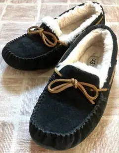 2025年最新】ugg モカシン 25 黒の人気アイテム - メルカリ