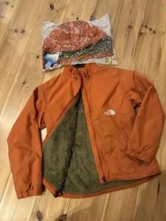 コンパクトノマドジャケット