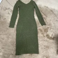 オリーブグリーン ニットロングワンピース