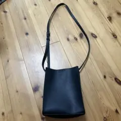 ALTROSE No.9 ブラック ショルダーバッグ