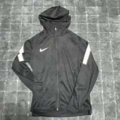 ナイキ　ジャージ
