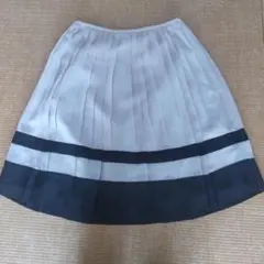 組曲　プリーツスカート ホワイト ブラック サイズ2