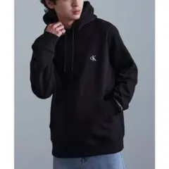 Calvin Klein Jeans ブラックパーカー
