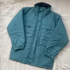 緑色フロントポケット付きジャケット