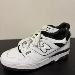 New Balance 550 ホワイト ブラック スニーカーのサムネイル
