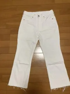 H&M ハイウエストフレアデニム クロップドデニム　ホワイト　36