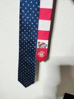 ウォーリーを探せ ネクタイ ネイビー