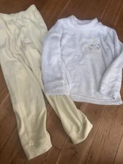 UNIQLO キッズ パジャマ 140cm ちいかわ サンリオ　キティちゃん